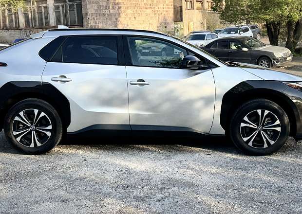 Toyota Bz4X