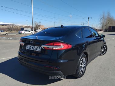 Ford Fusion  2020 