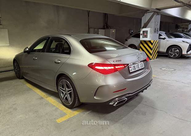 Mercedes-Benz C 200