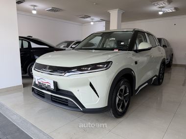 BYD Yuan Up  2025 