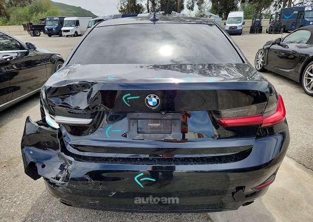 BMW 330