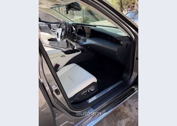 Lexus LS 500