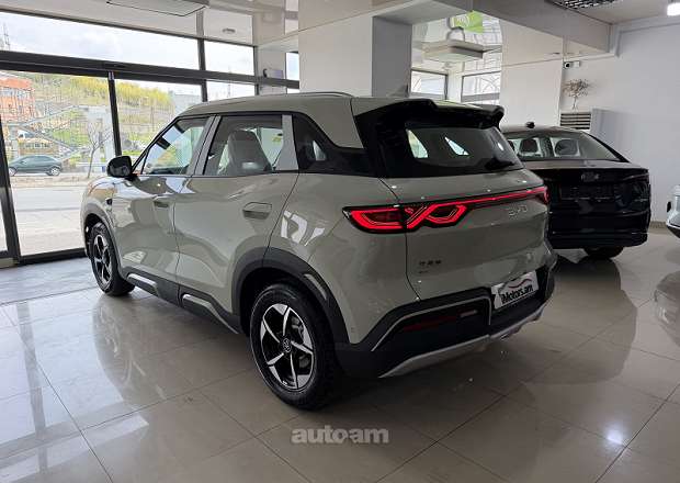 BYD Yuan Up