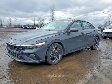 Hyundai Elantra  2024 
