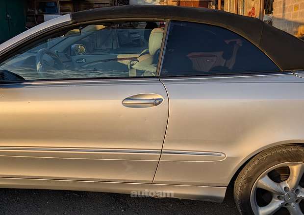 Mercedes-Benz CLK 320