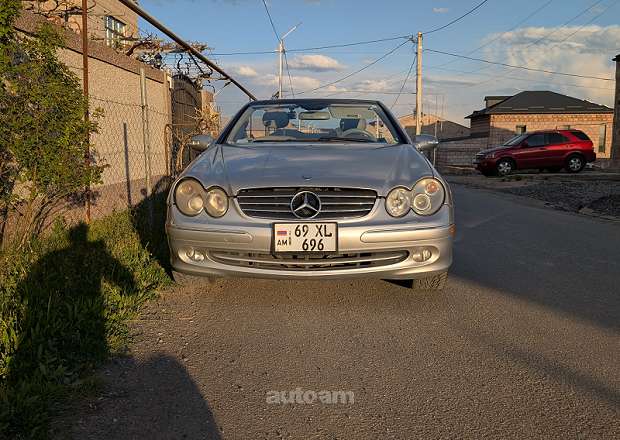 Mercedes-Benz CLK 320