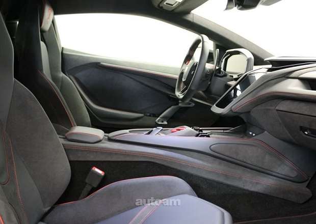 Lamborghini Revuelto