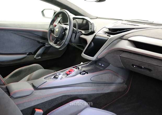 Lamborghini Revuelto
