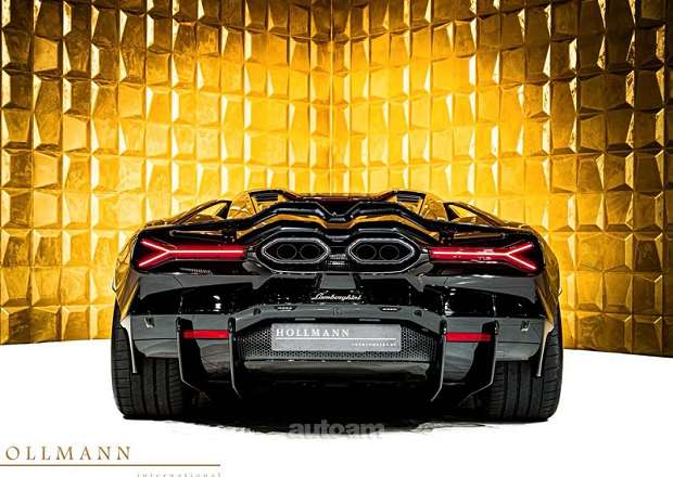 Lamborghini Revuelto