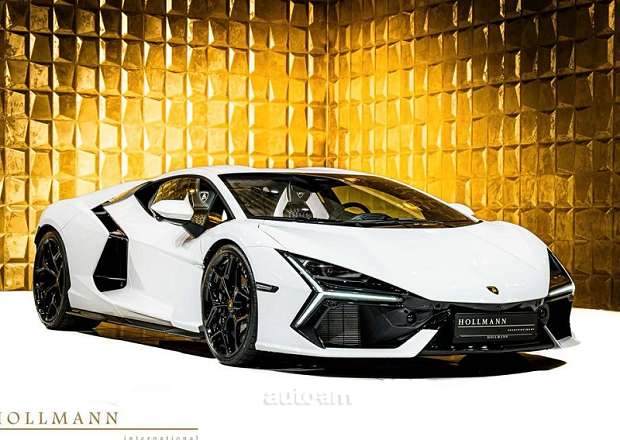 Lamborghini Revuelto