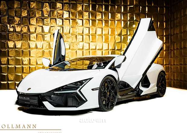 Lamborghini Revuelto