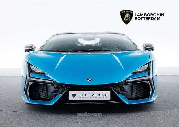 Lamborghini Revuelto