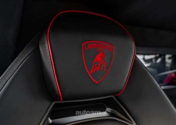 Lamborghini Revuelto