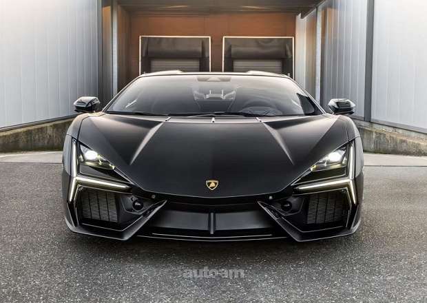Lamborghini Revuelto