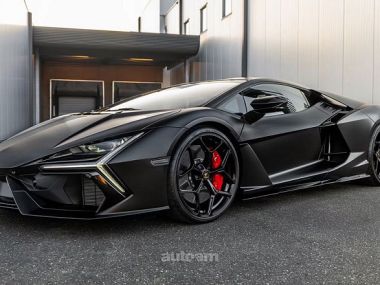 Lamborghini Revuelto  2024 