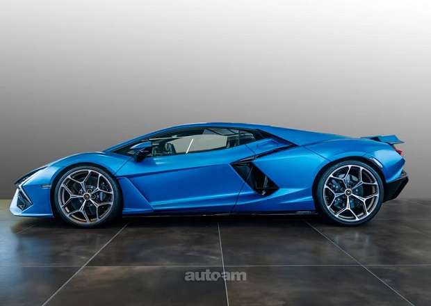 Lamborghini Revuelto