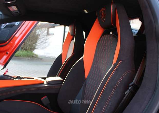 Lamborghini Revuelto