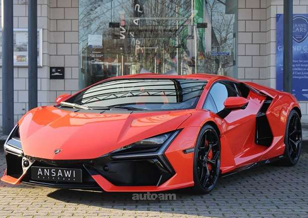 Lamborghini Revuelto