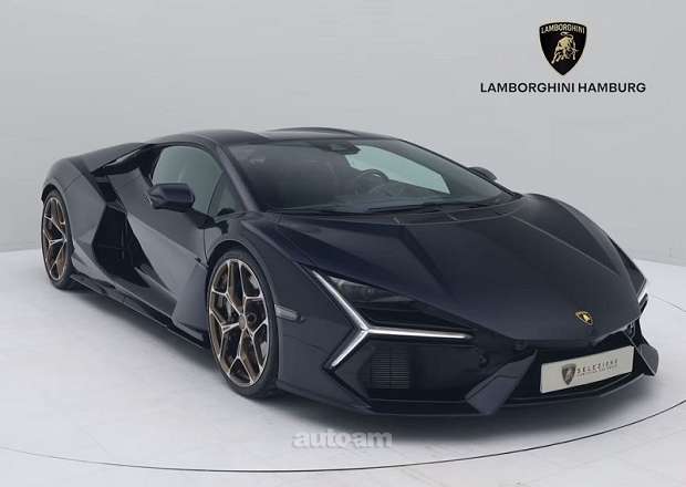Lamborghini Revuelto