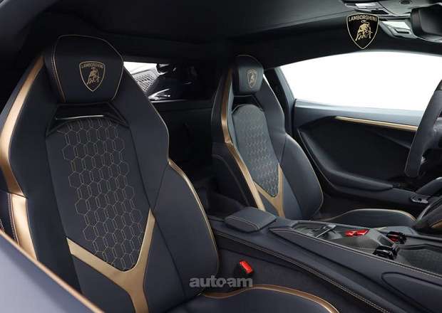 Lamborghini Revuelto