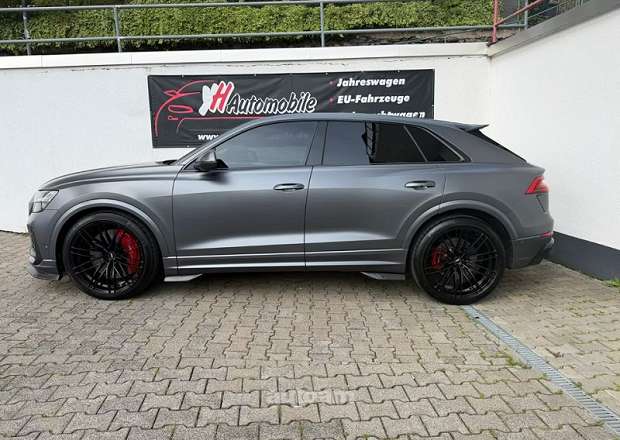 Audi RSQ8