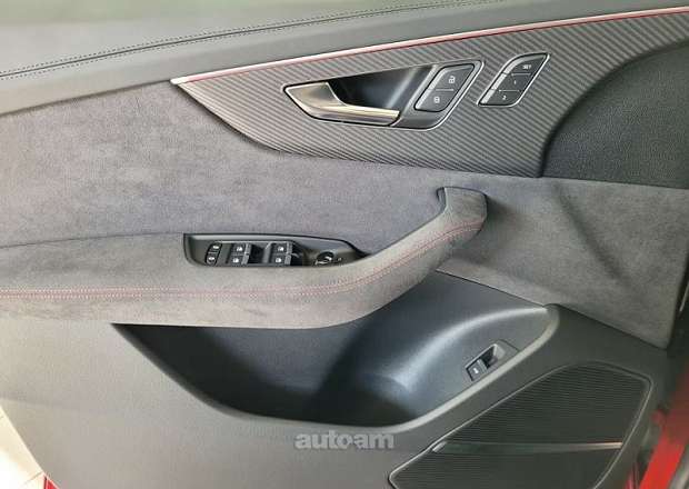Audi RSQ8