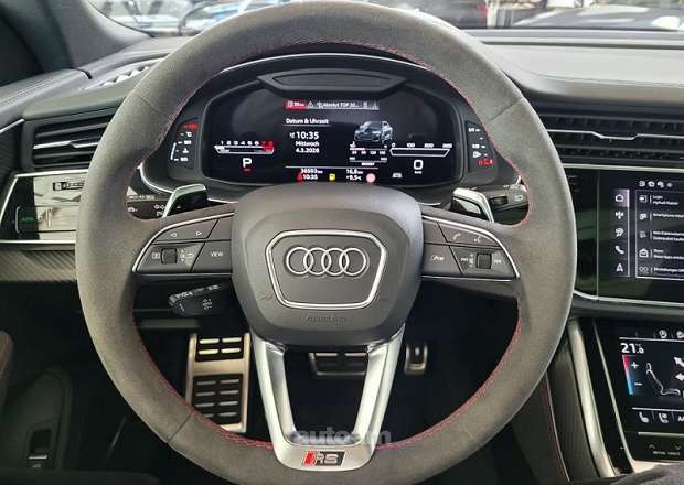 Audi RSQ8