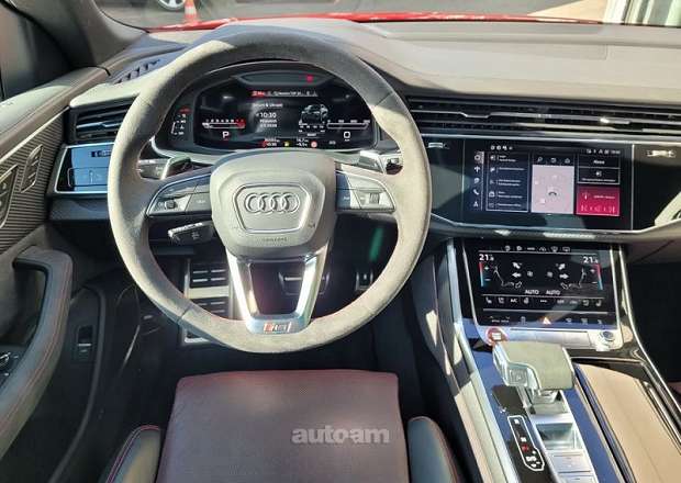 Audi RSQ8