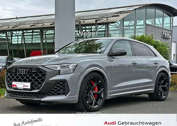 Audi RSQ8