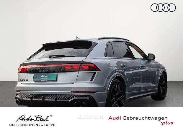 Audi RSQ8