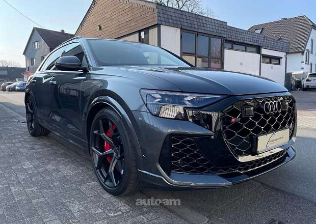Audi RSQ8