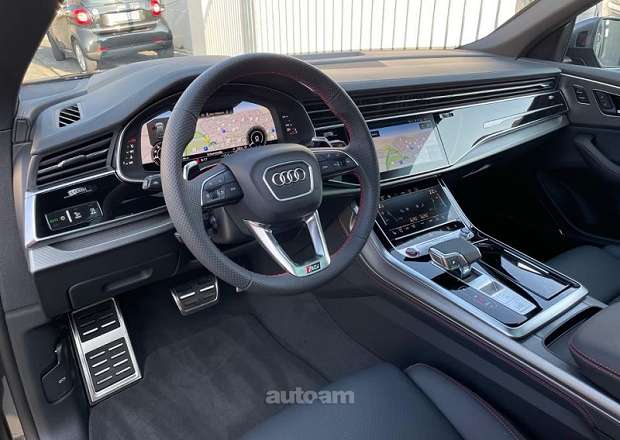 Audi RSQ8