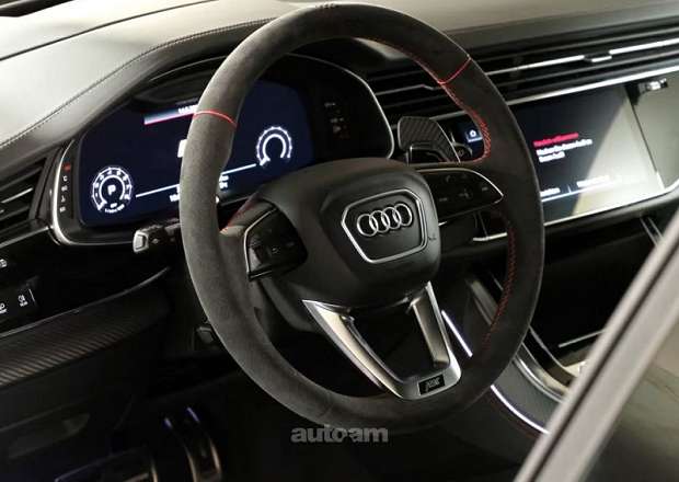 Audi RSQ8