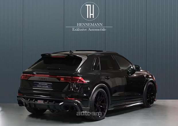 Audi RSQ8