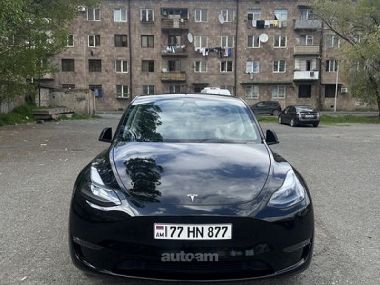 Tesla Model Y  2023 