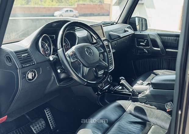 Mercedes-Benz G 500