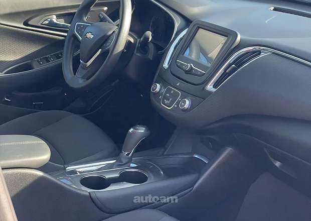 Chevrolet Malibu 2017 — լուսանկար 3