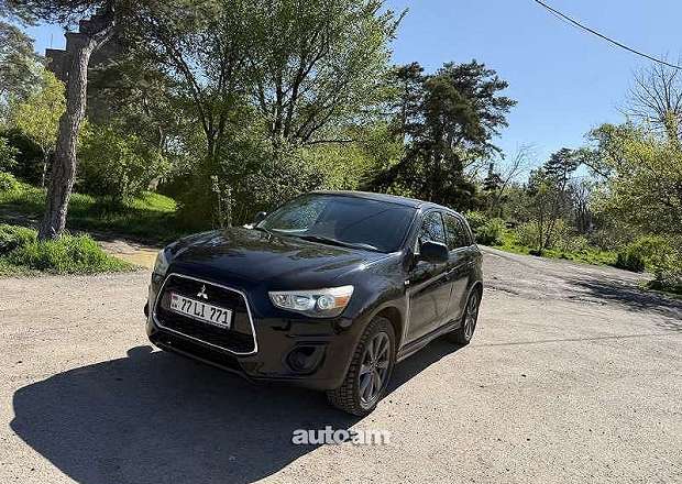 Mitsubishi Օutlander Sport
