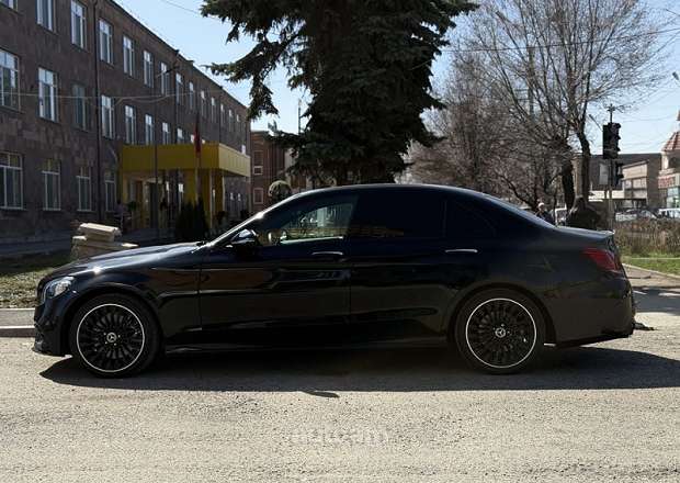 Mercedes-Benz C 300