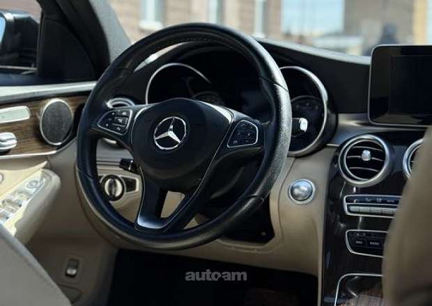 Mercedes-Benz C 300