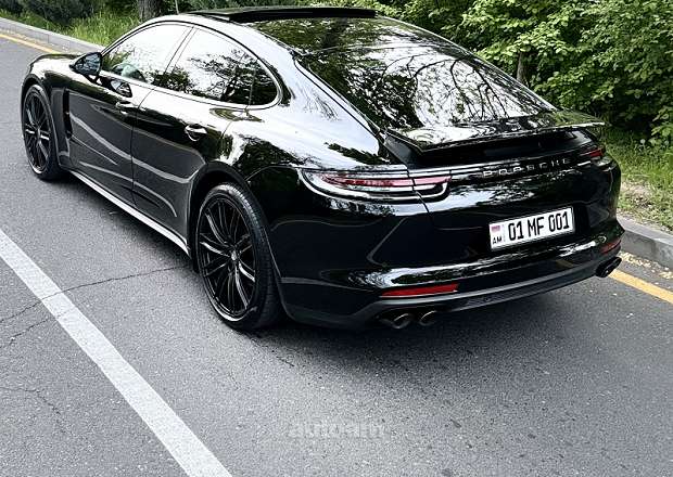 Porsche Panamera