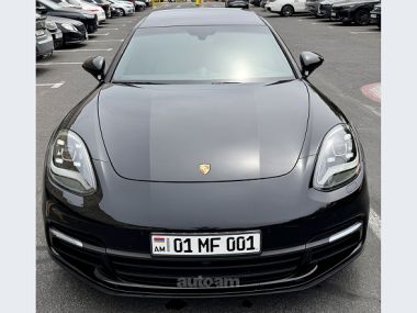 Porsche Panamera  2019 