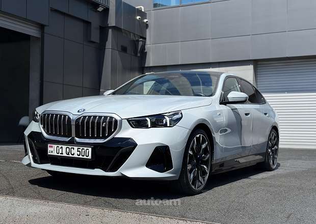 BMW i5