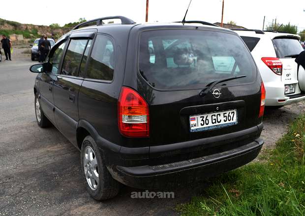 Opel Zafira 1999 — լուսանկար 13