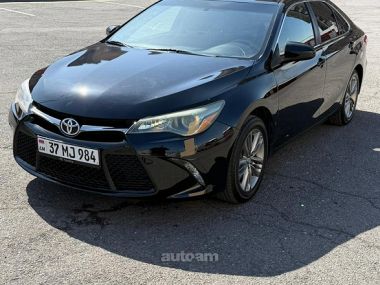 Toyota Camry  2017 