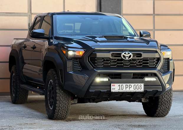 Toyota Tacoma