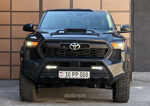 Toyota Tacoma