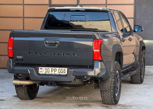 Toyota Tacoma