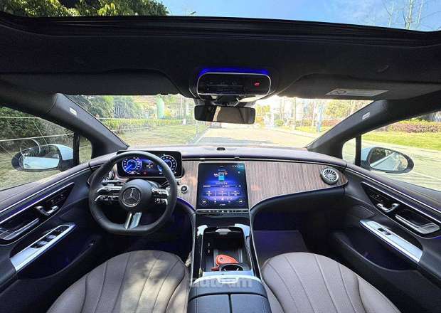 Mercedes-Benz EQE