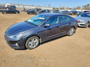 Hyundai Elantra  2020 